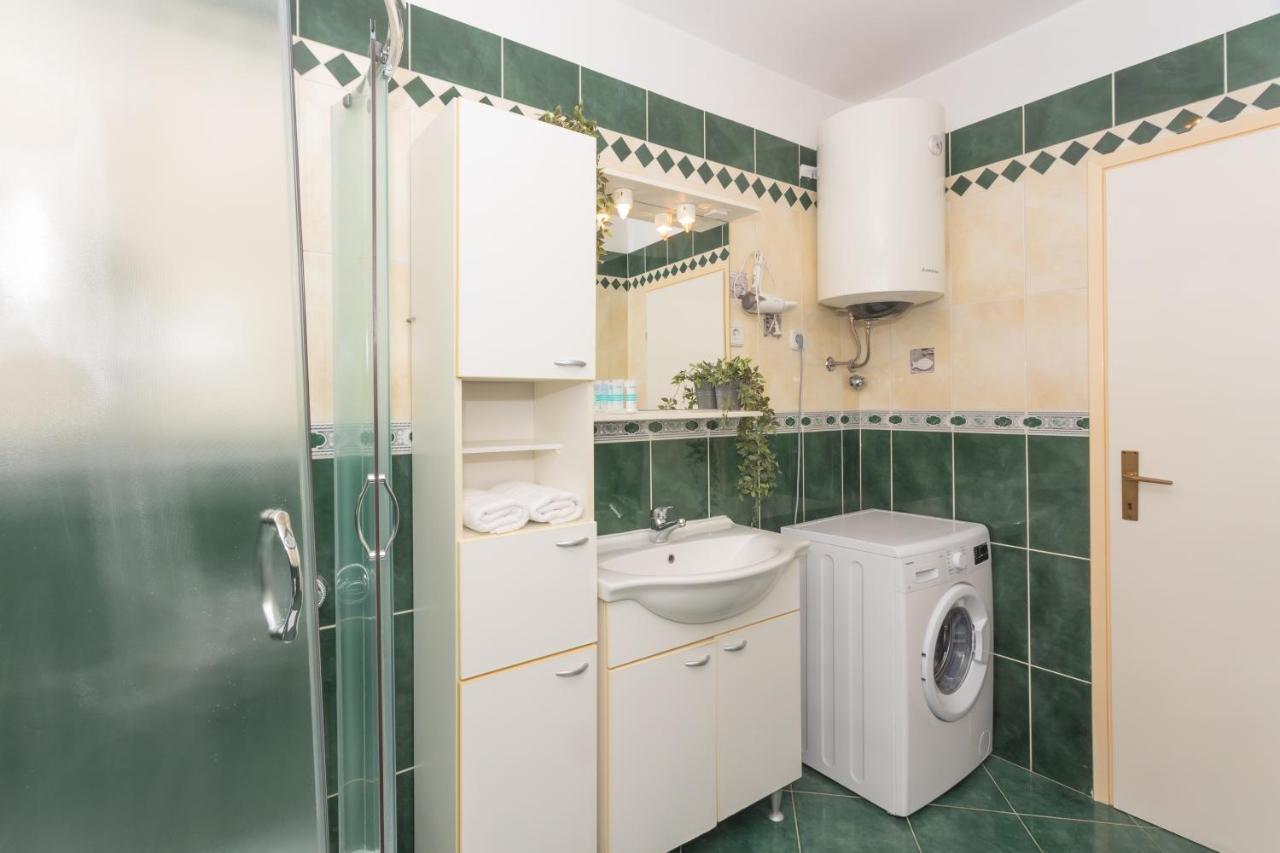 Apartment Mozart Šibenik Esterno foto
