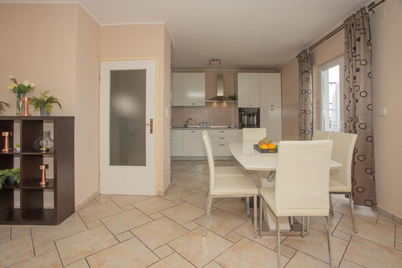 Apartment Mozart Šibenik Esterno foto